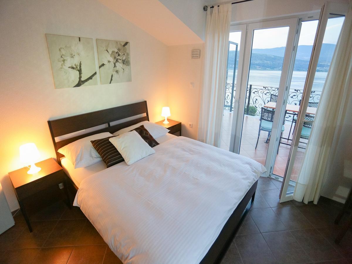 Apartment Nanito Трогир Экстерьер фото