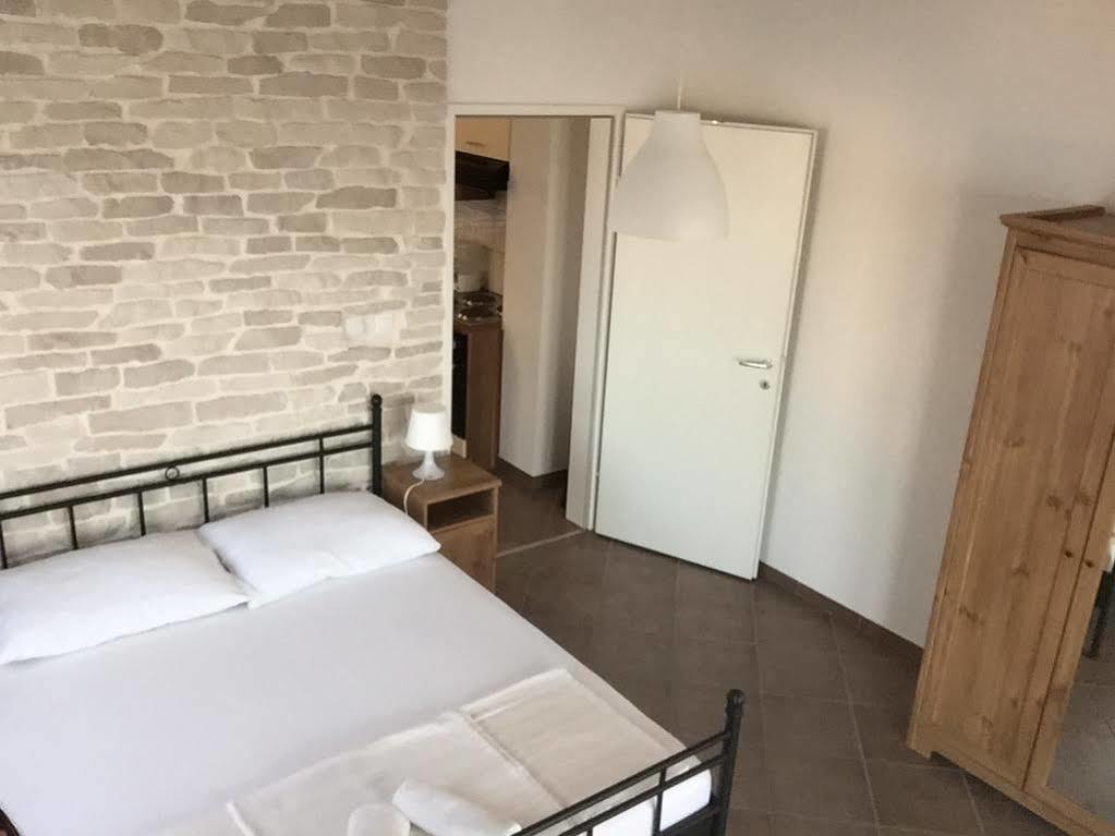 Apartment Nanito Трогир Экстерьер фото